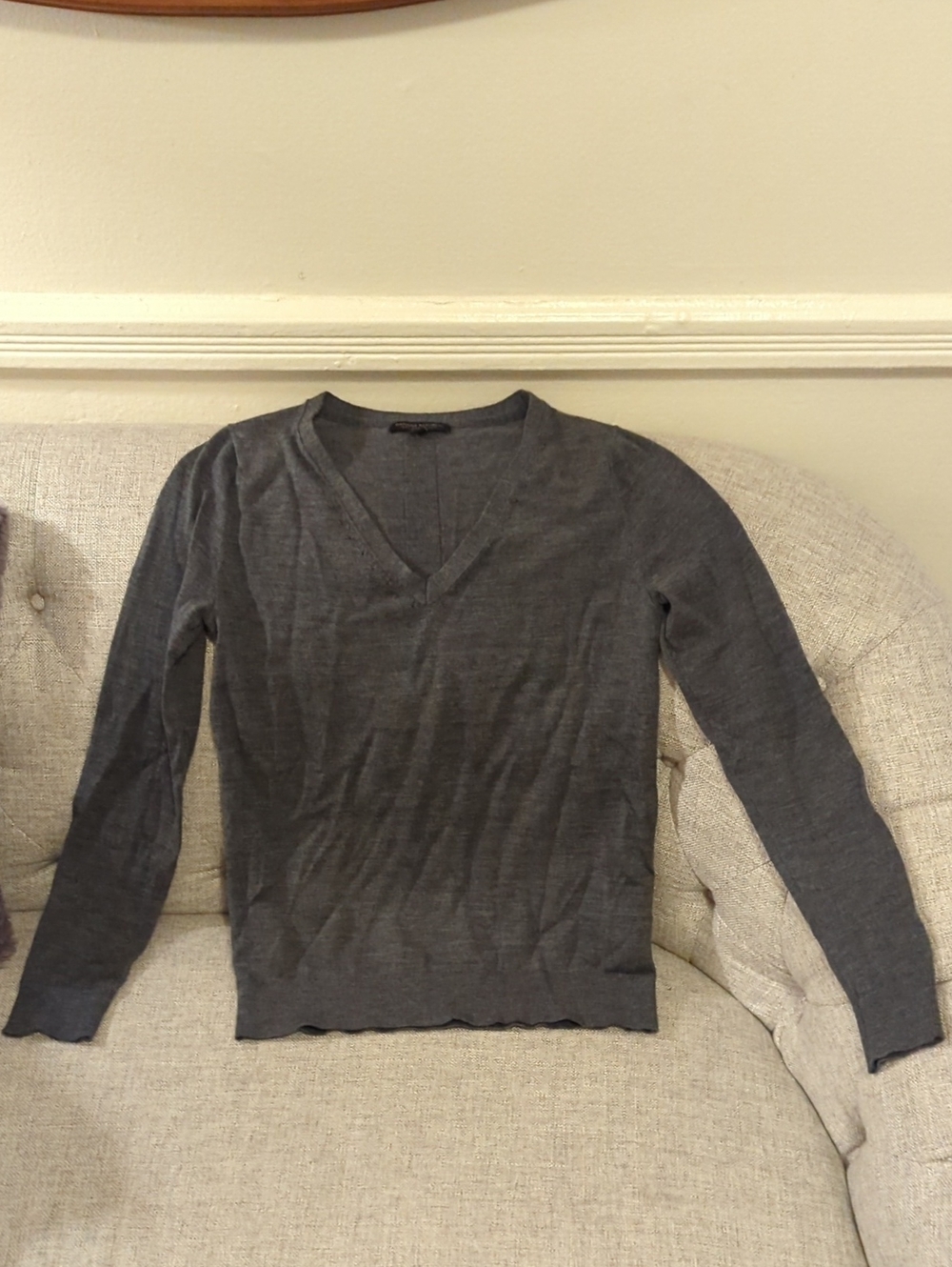 Banana Republic Women's Merino V-Neck Gray Sweater